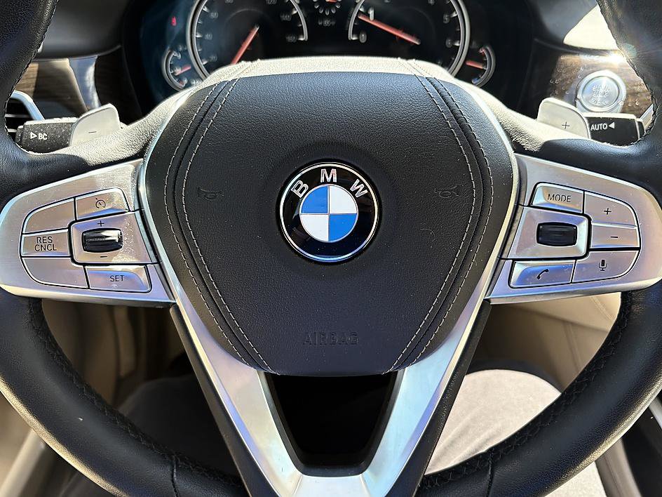 Used 2016 BMW 750i xDrive AWD/4WD image 20