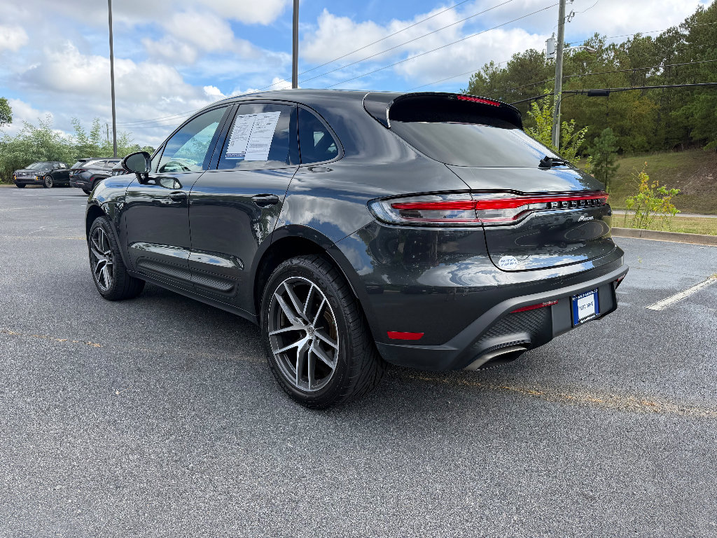 Used 2025 Porsche Macan Turbo AWD/4WD image 5