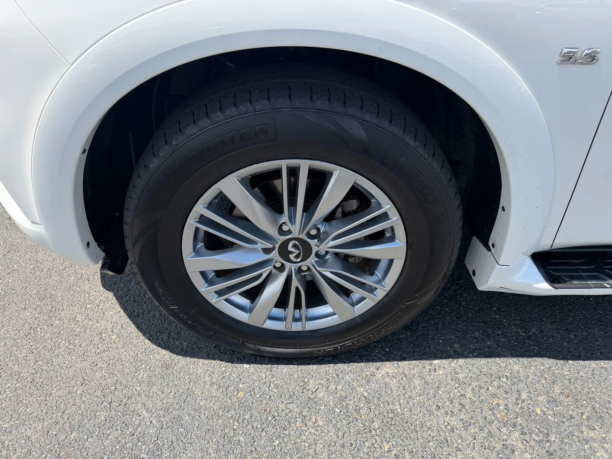 Used 2019 INFINITI QX80 Luxe w/ Proassist Package RWD image 19