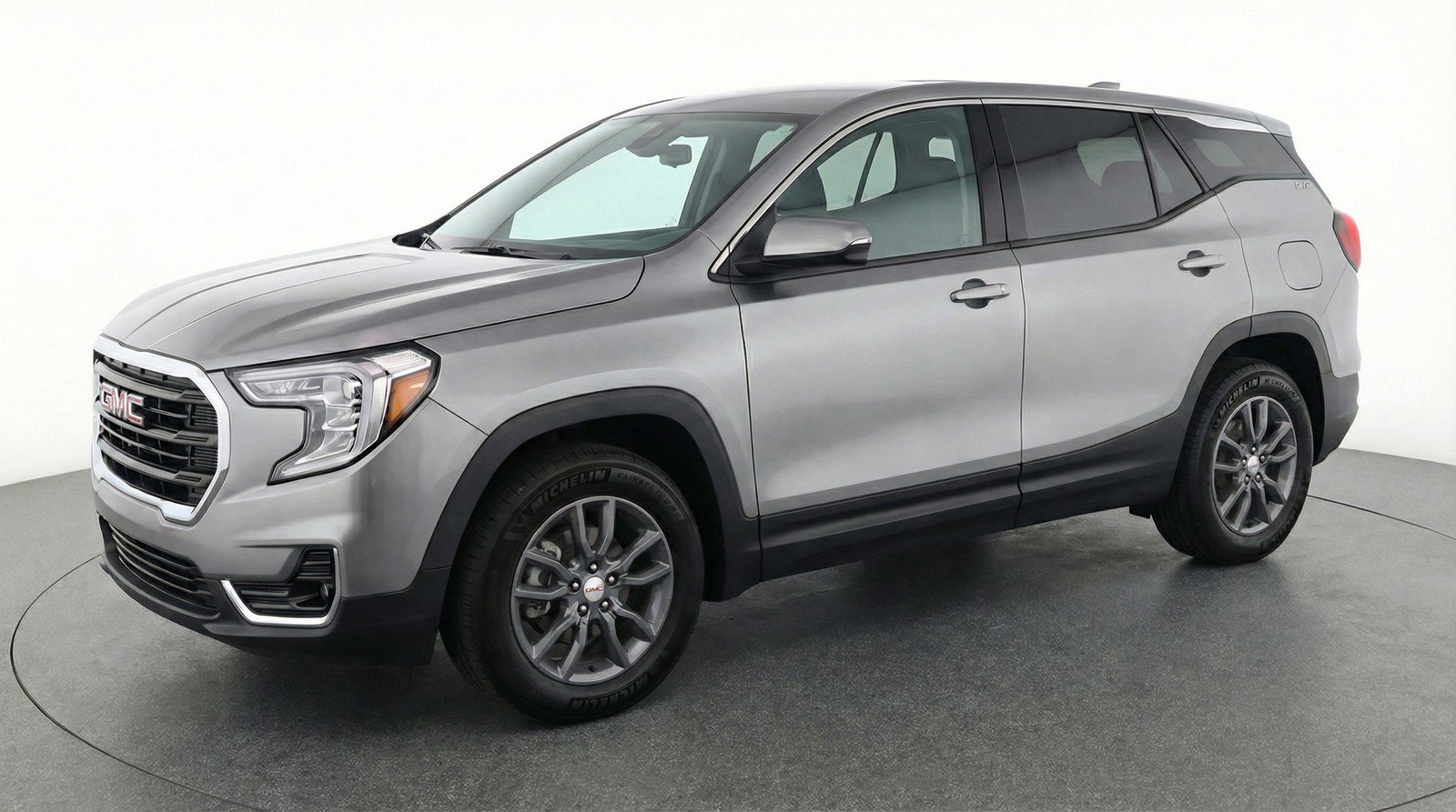 Used 2024 GMC Terrain SLT AWD/4WD image 3