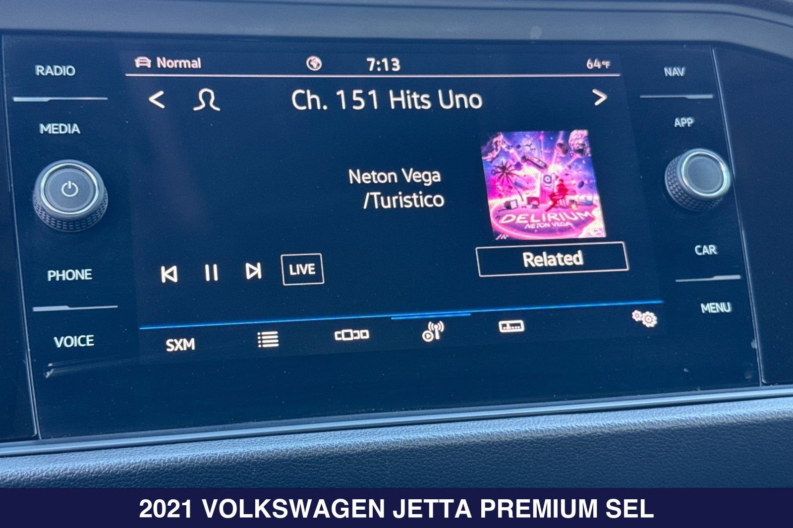 Used 2021 Volkswagen Jetta SEL Premium FWD image 18