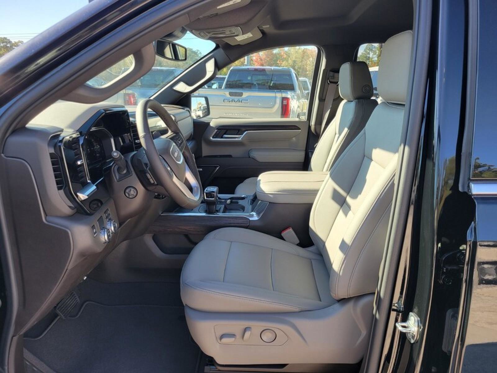 New 2026 GMC Sierra 1500 SLT w/ SLT Premium Plus Package image 11