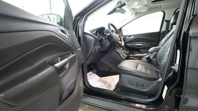 Used 2016 Ford Escape Titanium w/ Equipment Group 301A image 9