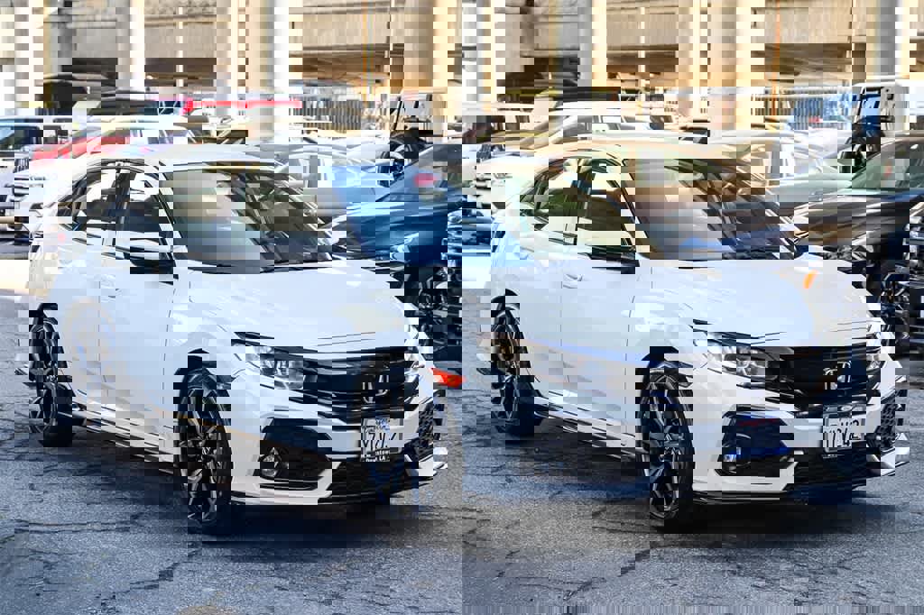 Used 2017 Honda Civic Sport image 3