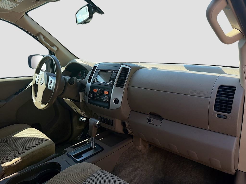 Certified 2017 Nissan Frontier SV w/ SV Value Truck Package image 31