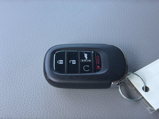 Used 2024 Honda Pilot Touring image 29
