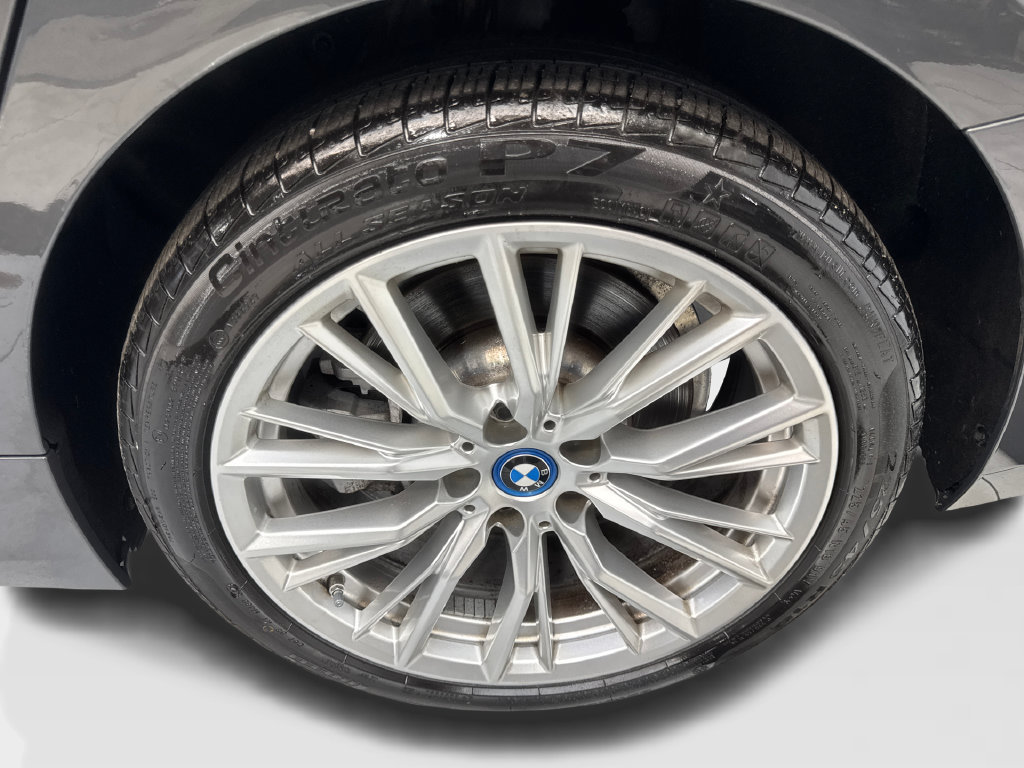 Used 2023 BMW 330e xDrive w/ Premium Package AWD/4WD image 82