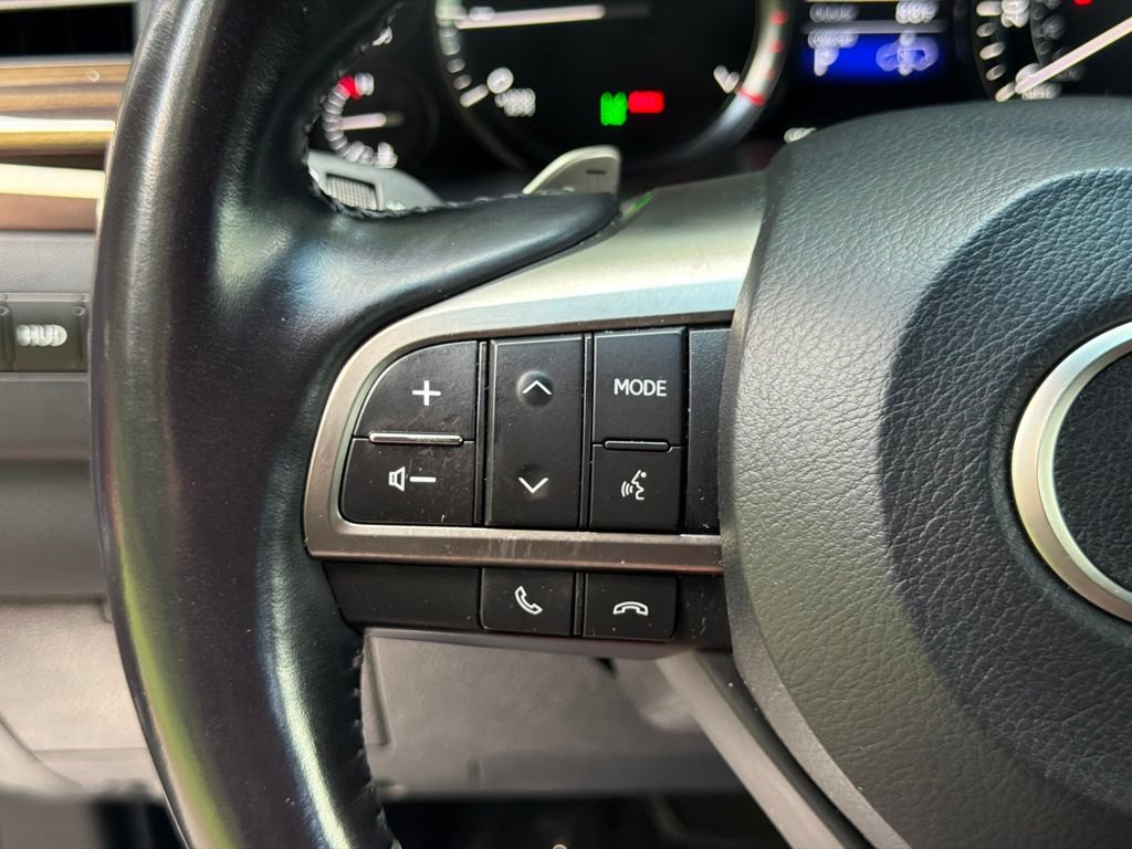 Used 2021 Lexus LX 570 4WD w/ Sport Package image 24