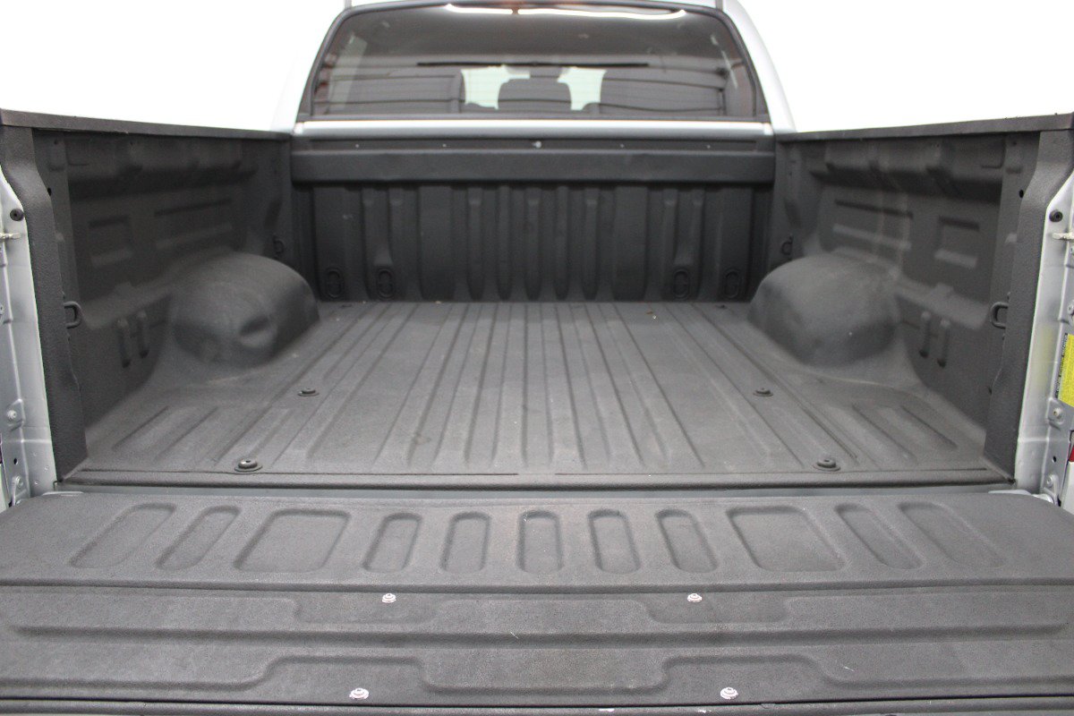 Used 2018 Toyota Tundra SR5 w/ SR5 Upgrade Package AWD/4WD image 9