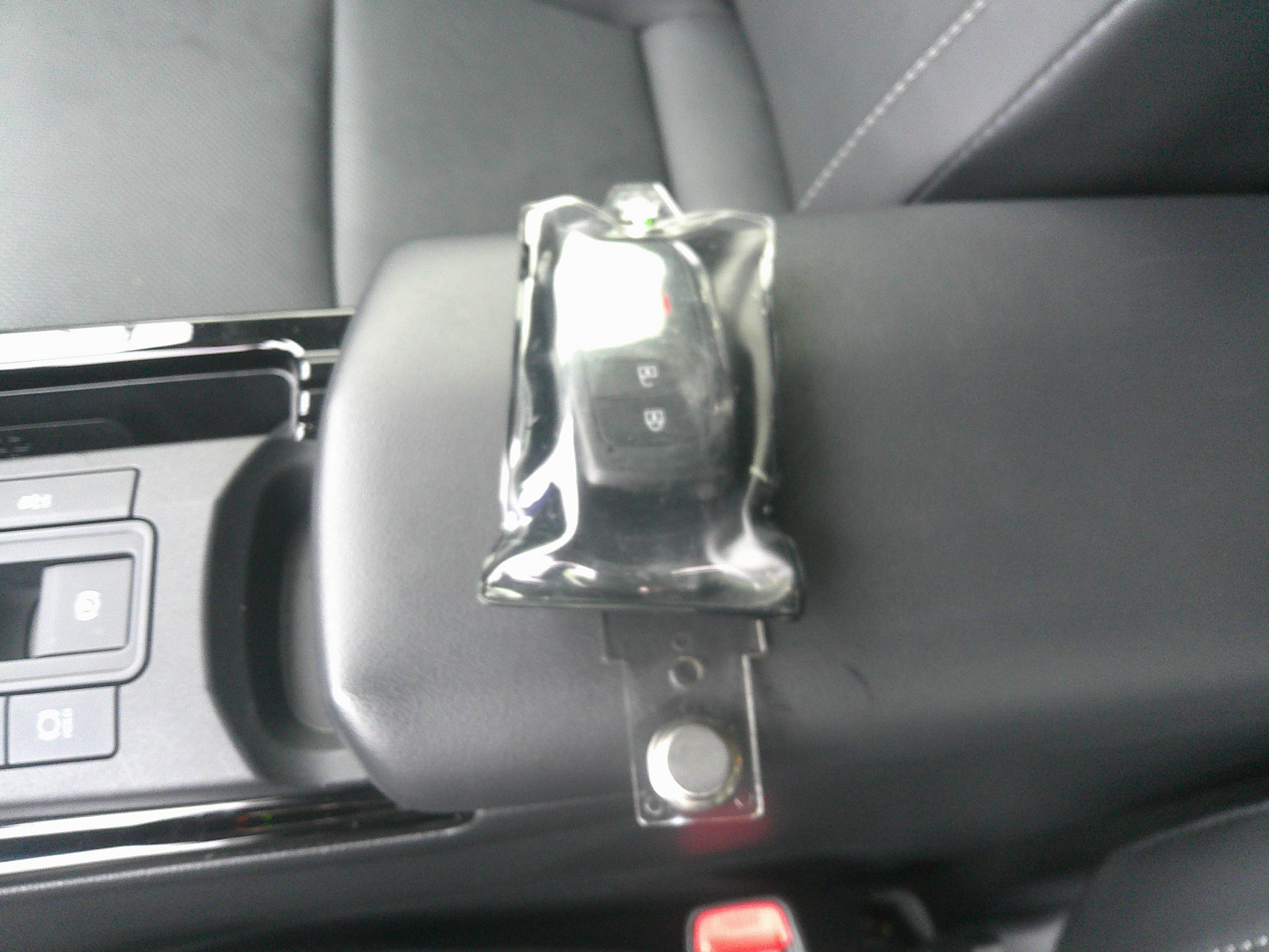 Used 2024 Toyota Prius XLE image 40