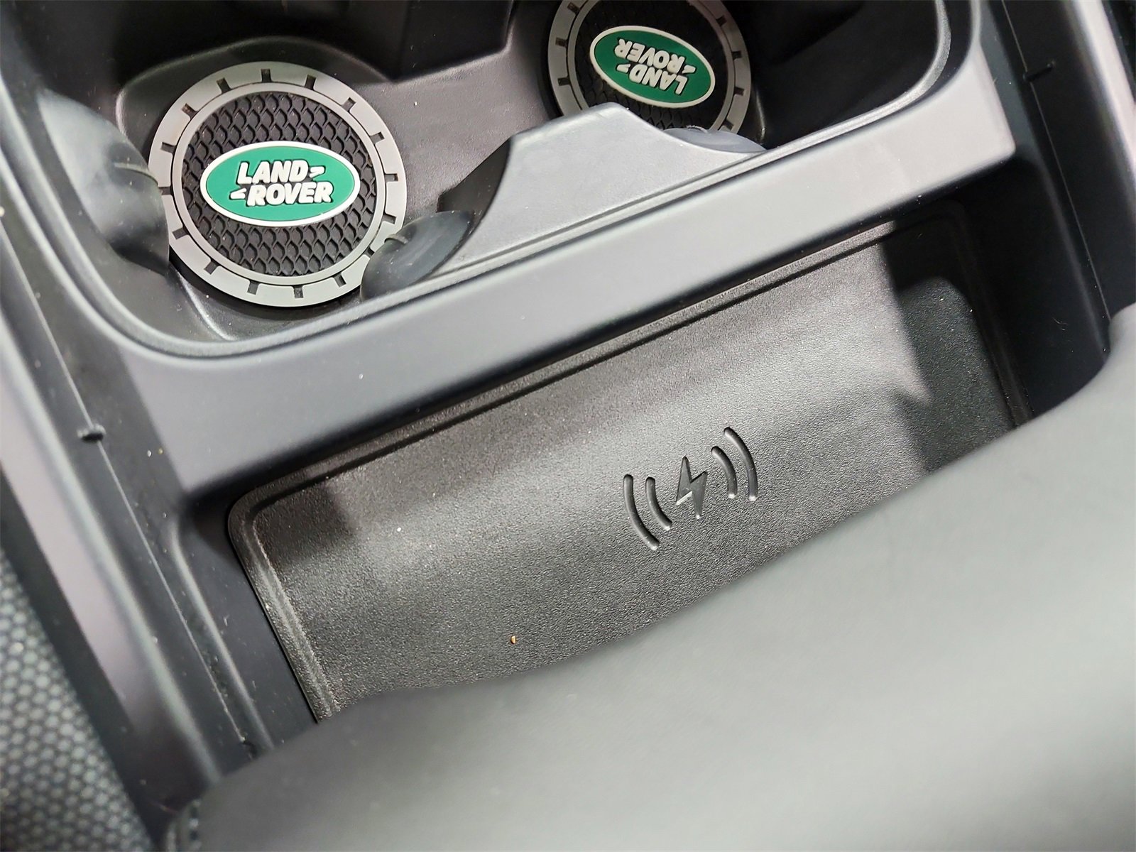 Used 2024 Land Rover Defender 130 Outbound image 33