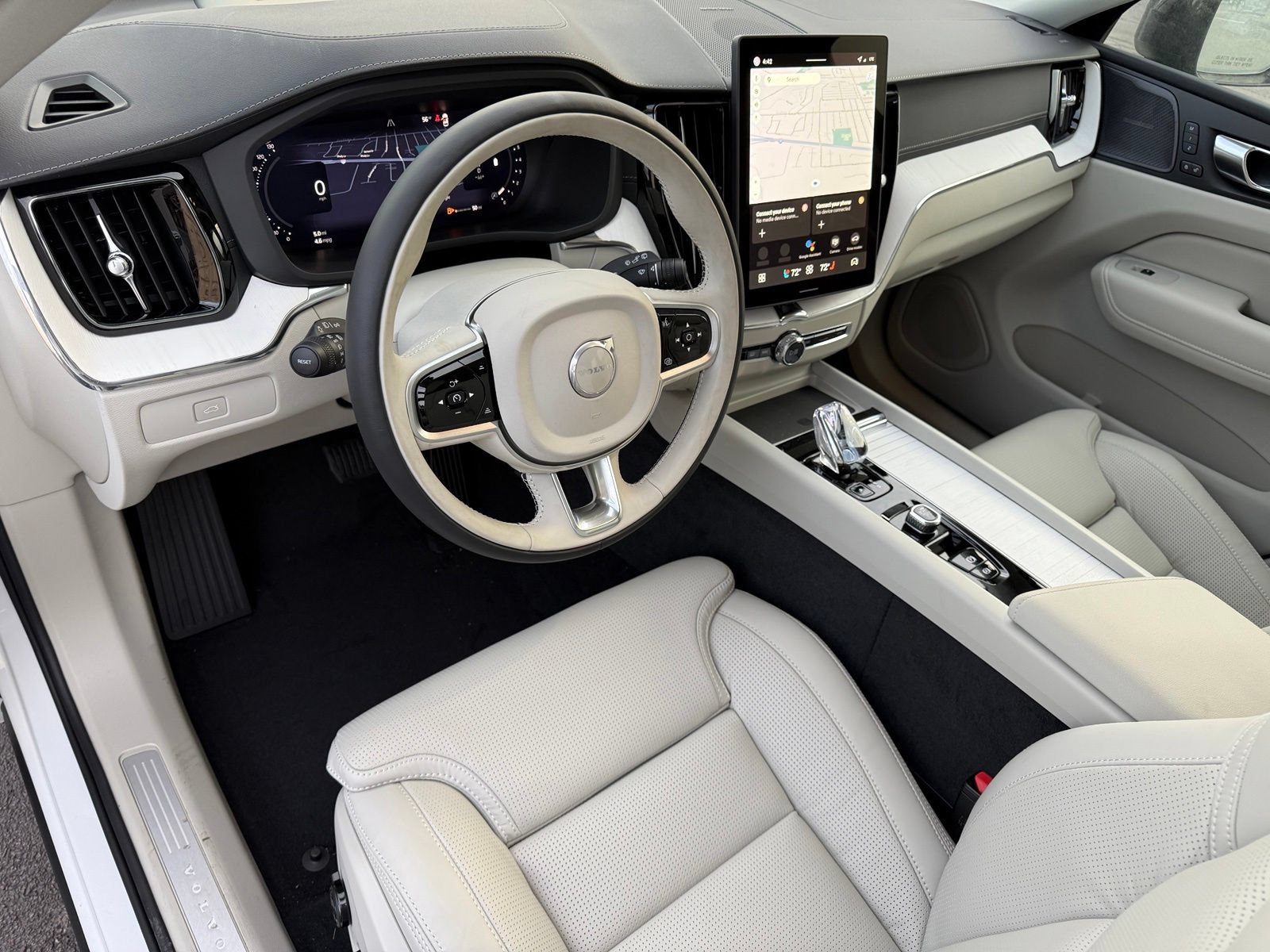 New 2026 Volvo XC60 B5 Ultra w/ Protection Package Premier AWD/4WD image 13