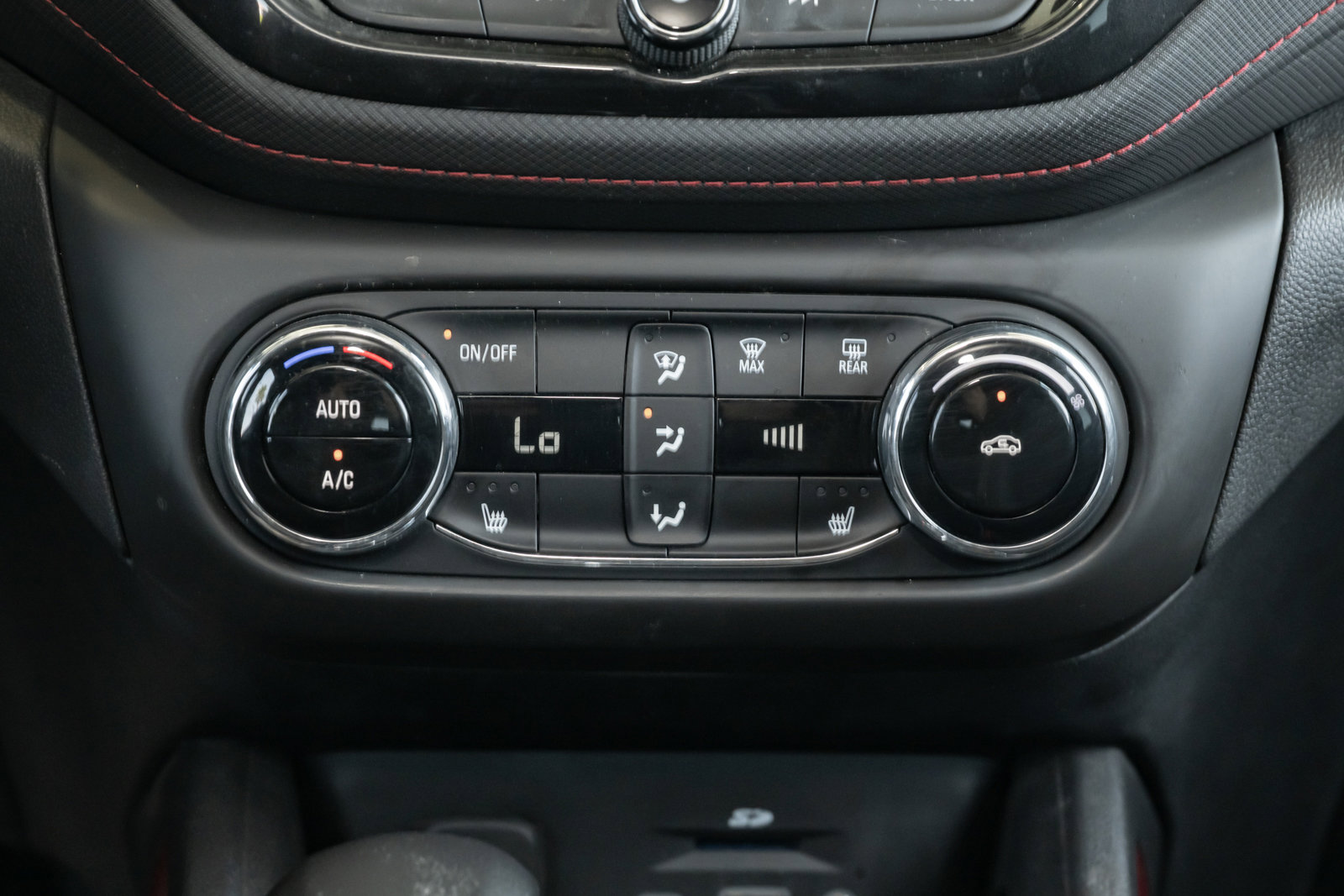 Used 2021 Chevrolet TrailBlazer RS w/ Sun and Liftgate Package image 34