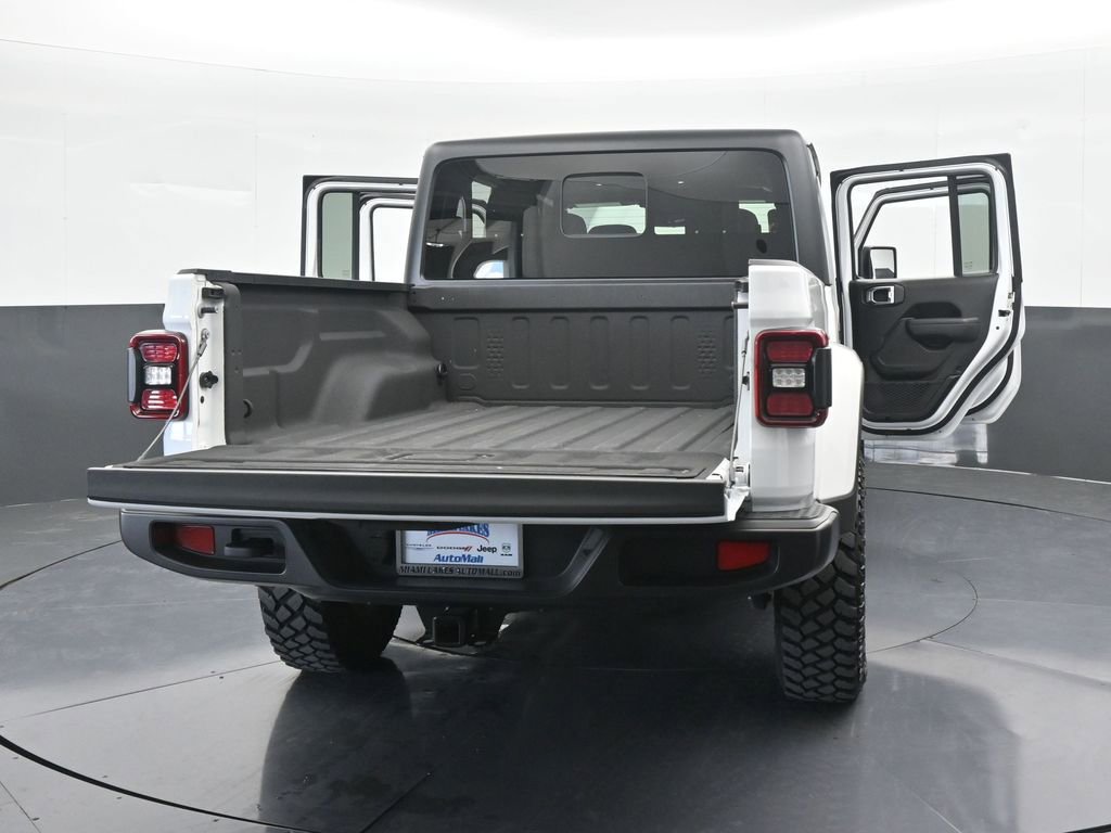 Used 2024 Jeep Gladiator Sport image 75