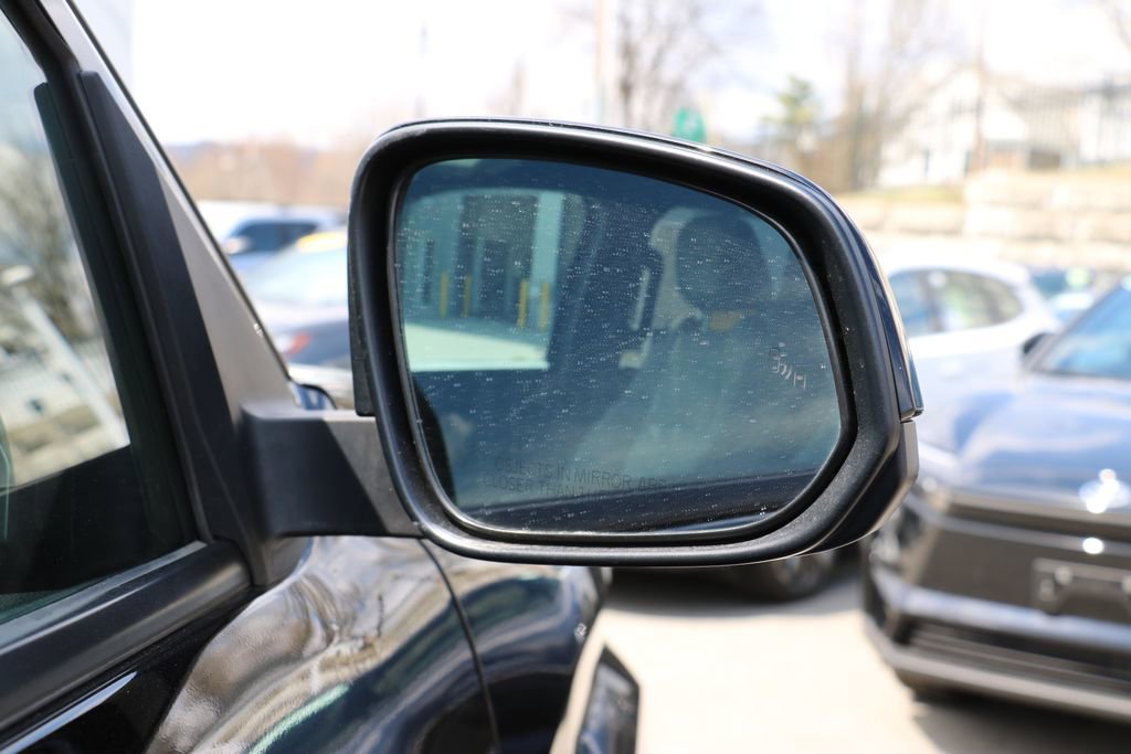 Used 2024 Toyota Tacoma SR5 image 23