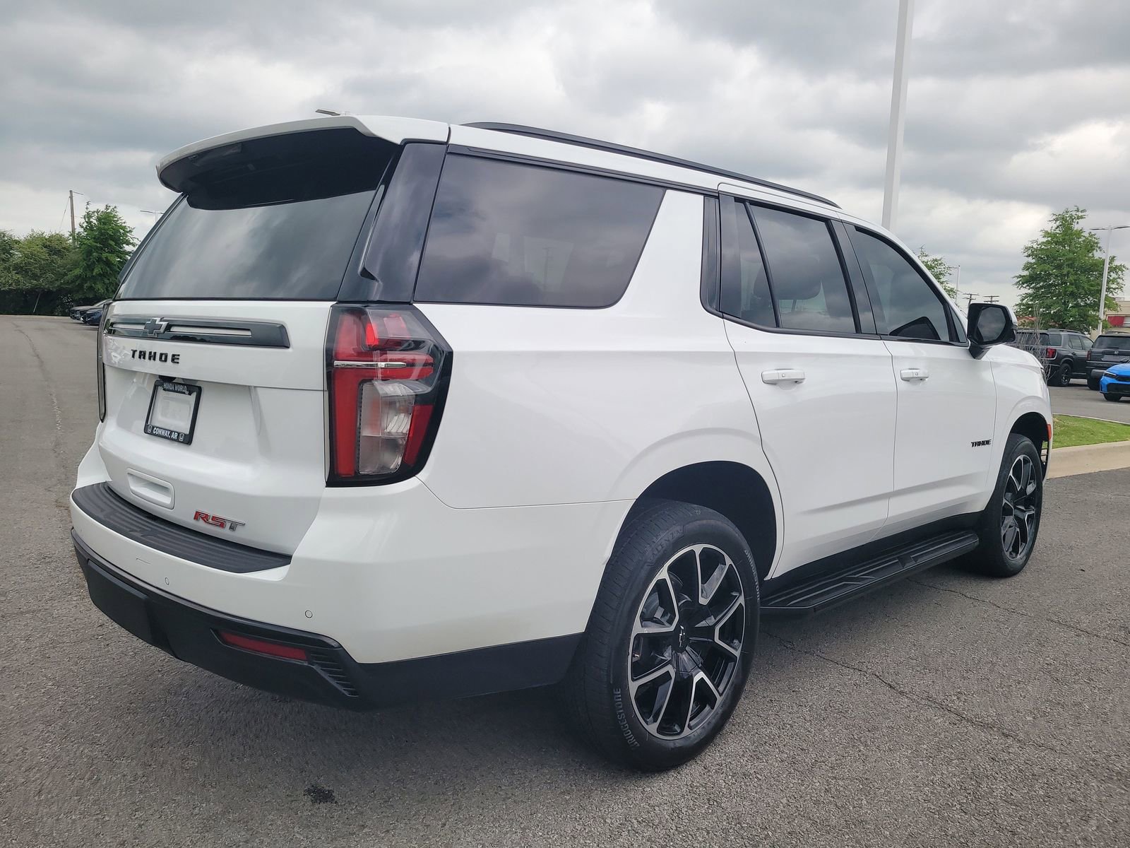 Used 2024 Chevrolet Tahoe RST w/ Luxury Package AWD/4WD image 3