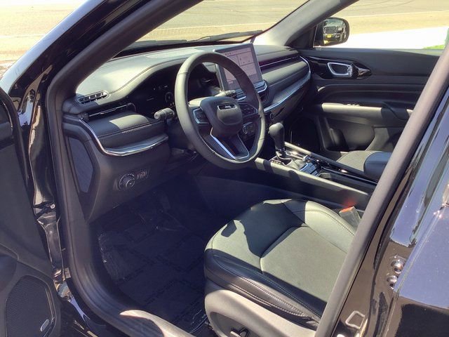 Used 2023 Jeep Compass High Altitude w/ Driver Assist Group I image 7