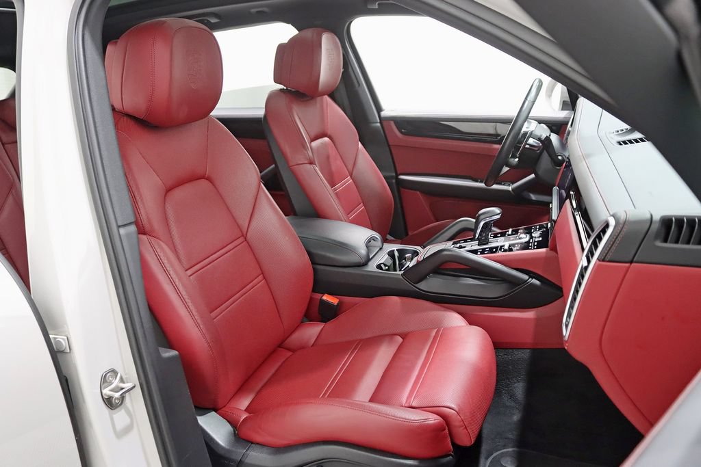 Used 2023 Porsche Cayenne S AWD/4WD image 26
