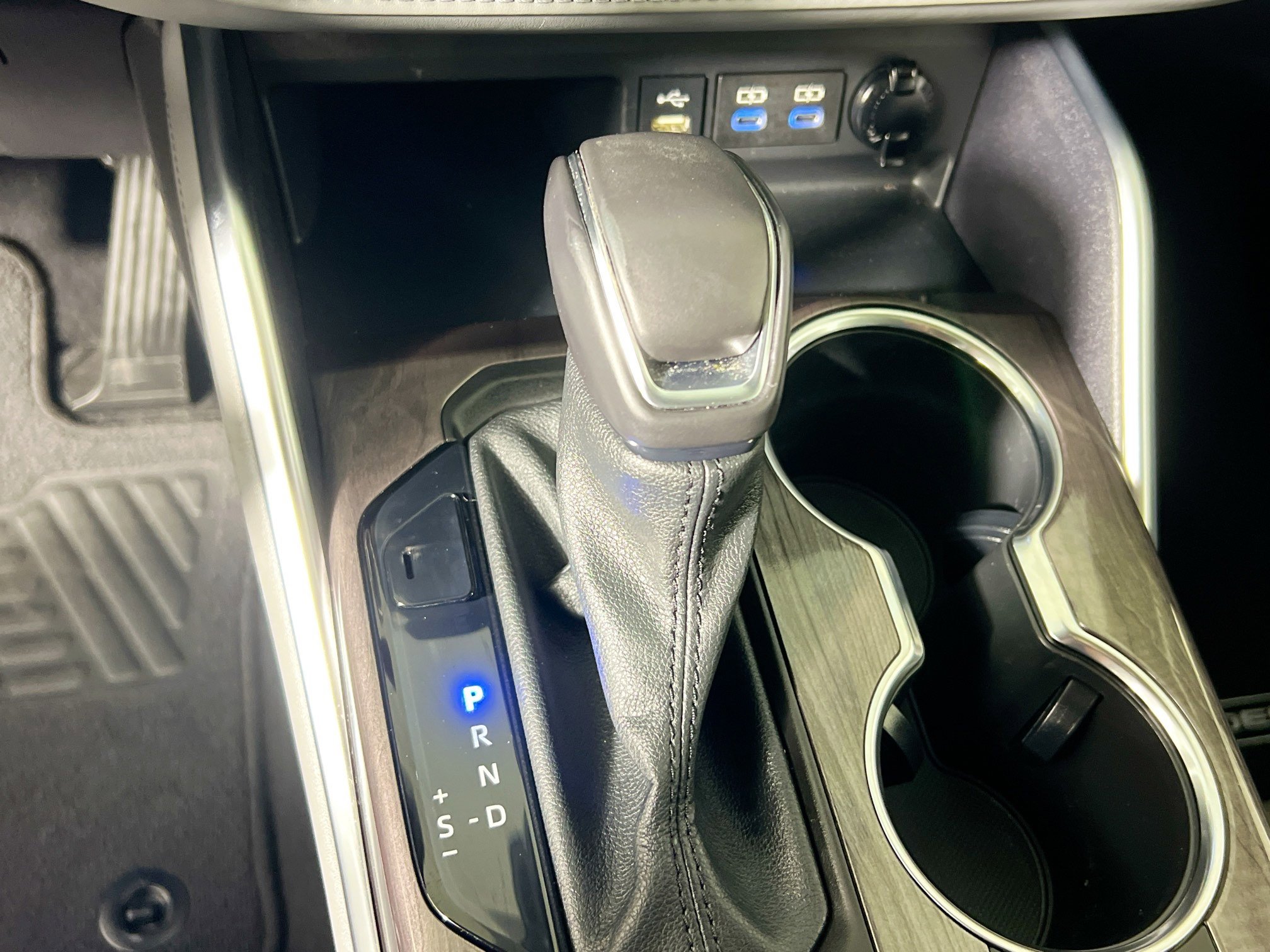 Used 2022 Toyota Highlander Limited image 25