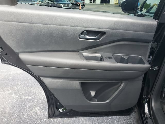 Certified 2025 Nissan Pathfinder Rock Creek AWD/4WD image 7