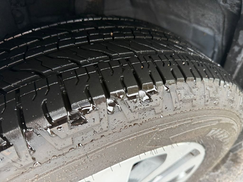 Used 2020 Subaru Outback AWD/4WD image 25