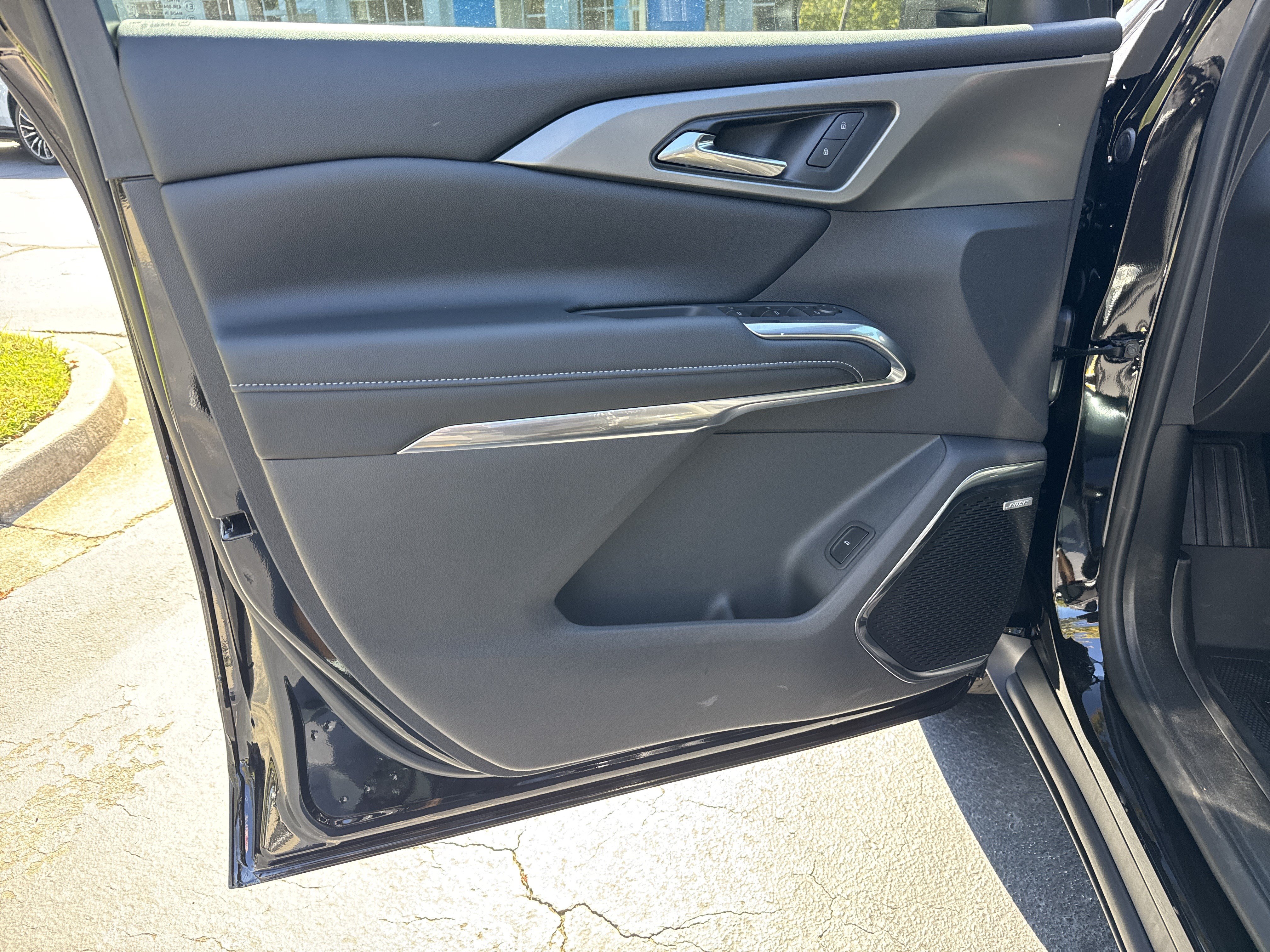 New 2027 Chevrolet Traverse LT w/ Enhanced Driving Package FWD image 10