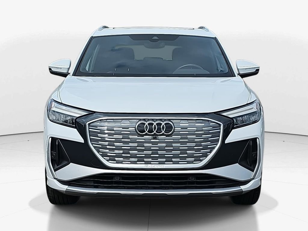 Used 2023 Audi Q4 e-tron Premium Plus w/ Premium Plus image 11