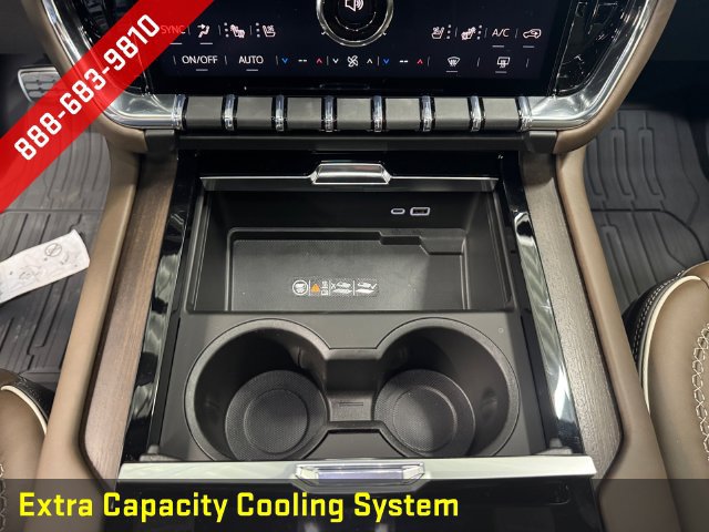 New 2026 GMC Yukon Denali Ultimate w/ LPO, Floor Liner Package AWD/4WD image 17