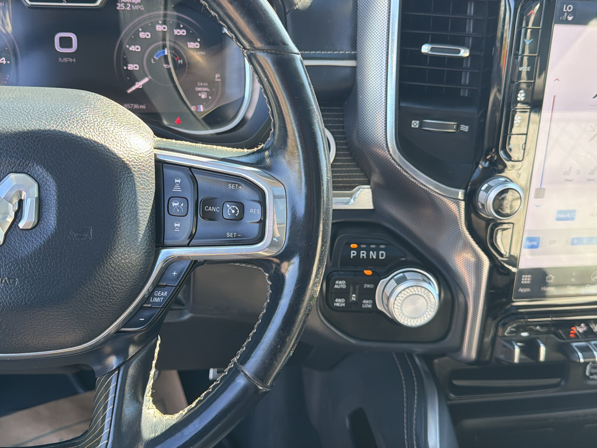 Used 2023 RAM 1500 Limited AWD/4WD image 33