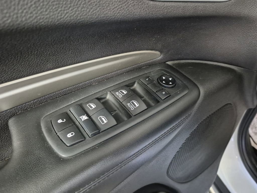 Used 2020 Dodge Durango SXT image 14