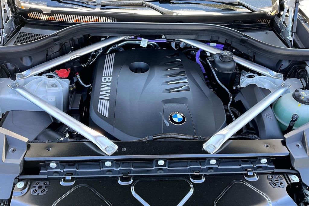New 2026 BMW X5 xDrive40i AWD/4WD image 9