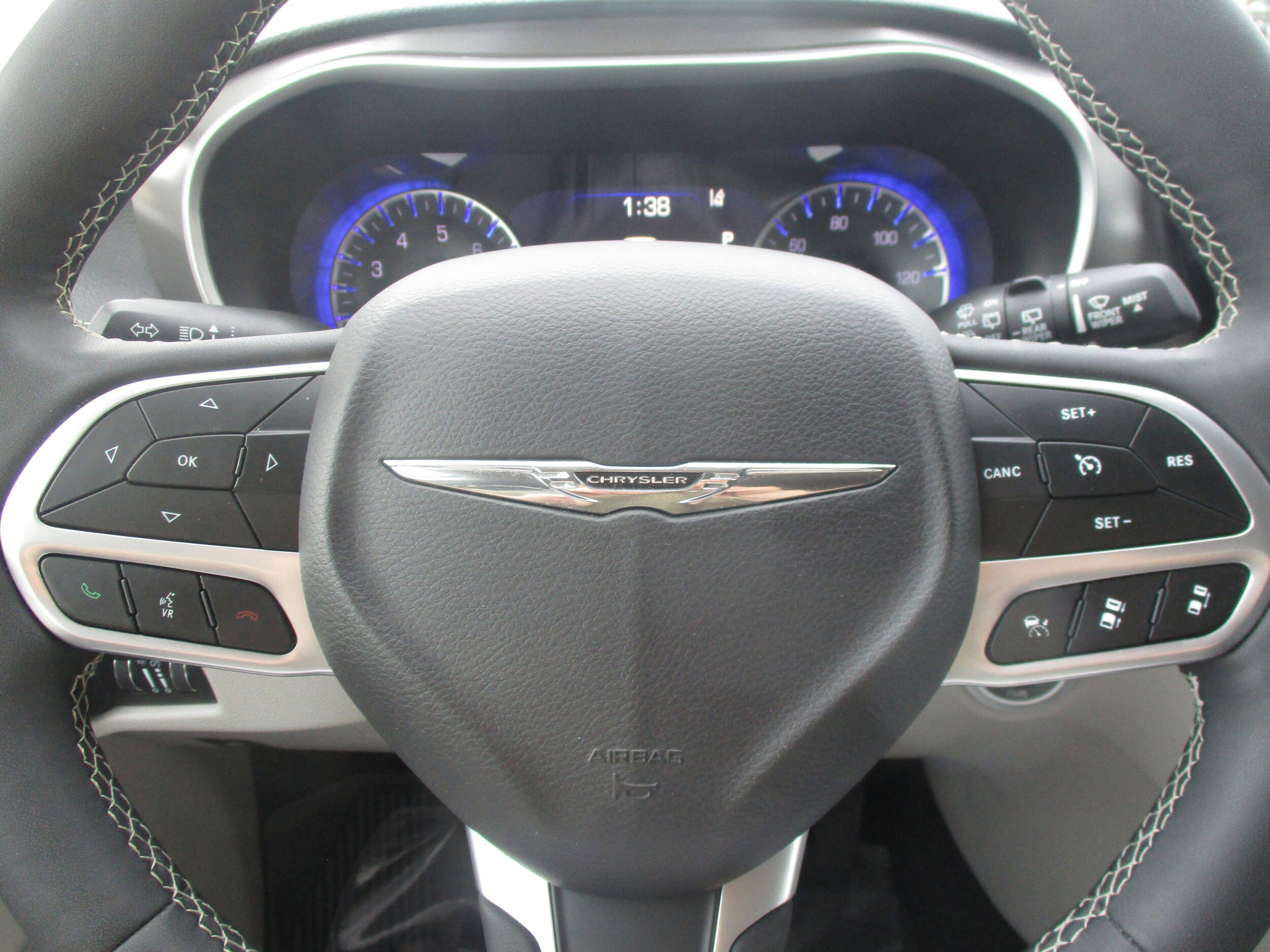 Used 2024 Chrysler Pacifica Touring-L w/ Road Tripper Package FWD image 17