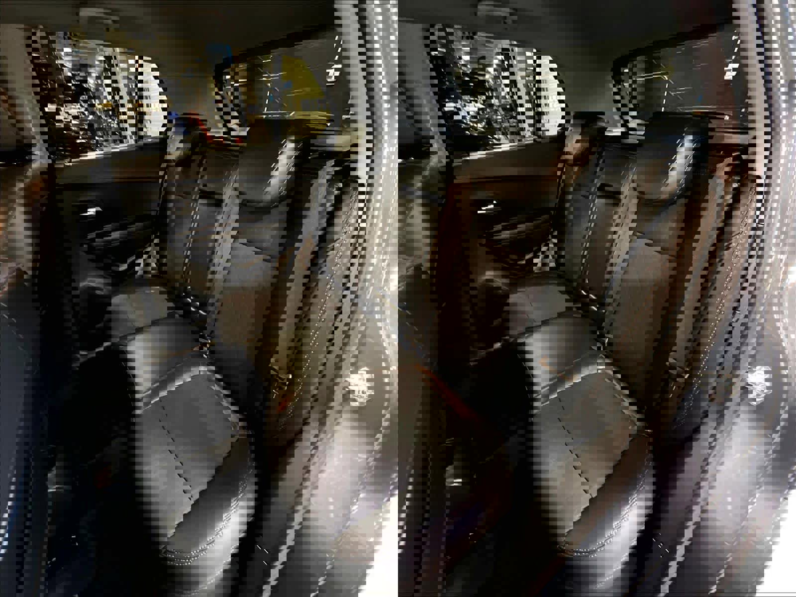 Used 2022 Chevrolet Trax LT w/ LT Convenience Package image 15