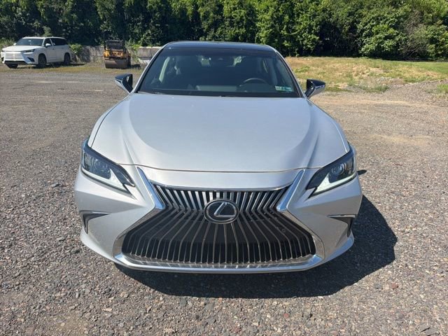Used 2020 Lexus ES 350 w/ Accessory Package FWD image 2