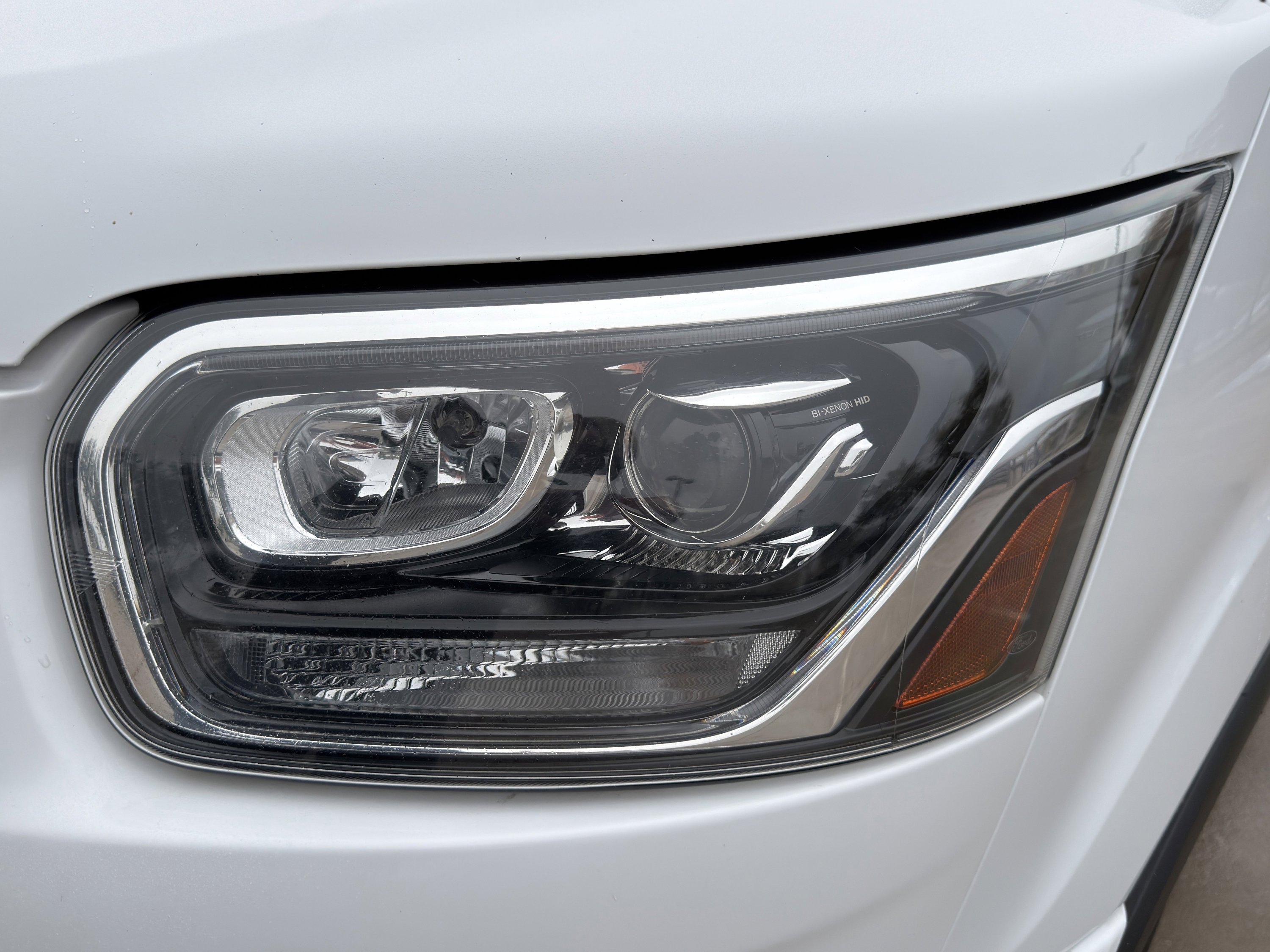 Used 2023 Ford Transit 350 XLT image 70