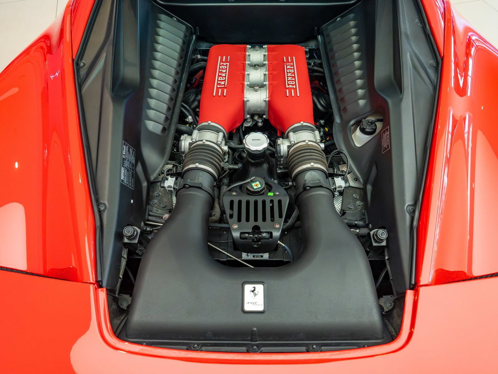 Certified 2014 Ferrari 458 Italia Coupe RWD image 23