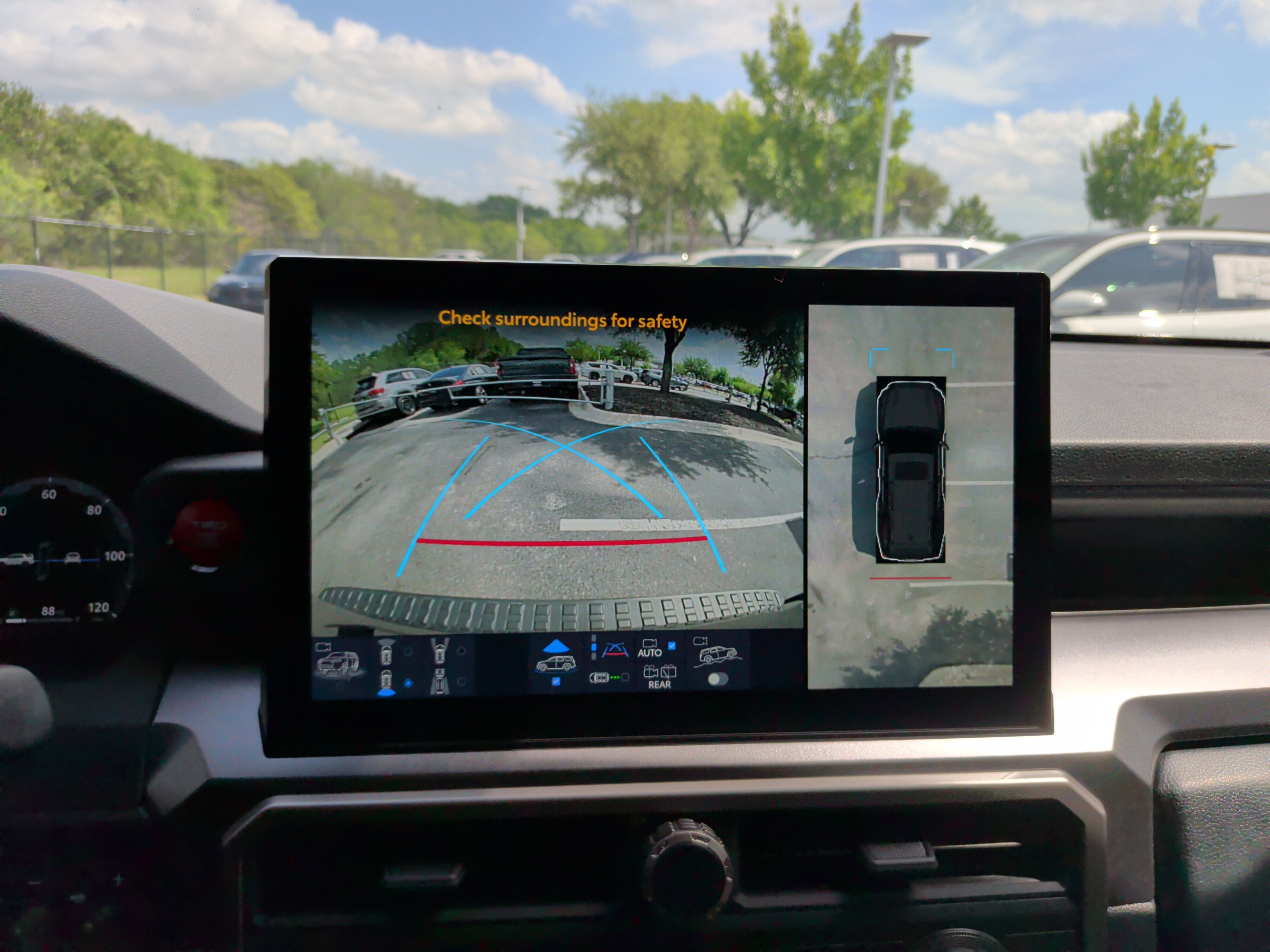 Used 2025 Toyota 4Runner TRD Off-Road Premium w/ Tow Technology Package image 17