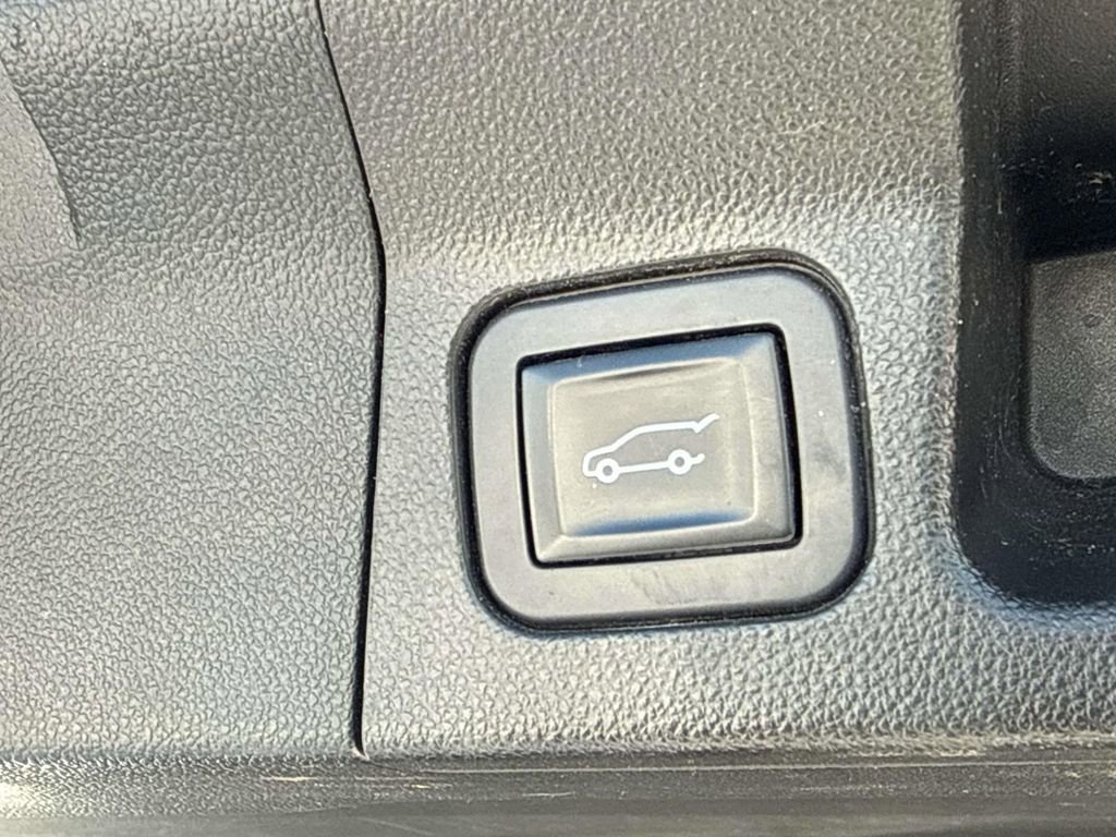 Used 2018 GMC Acadia SLT image 8