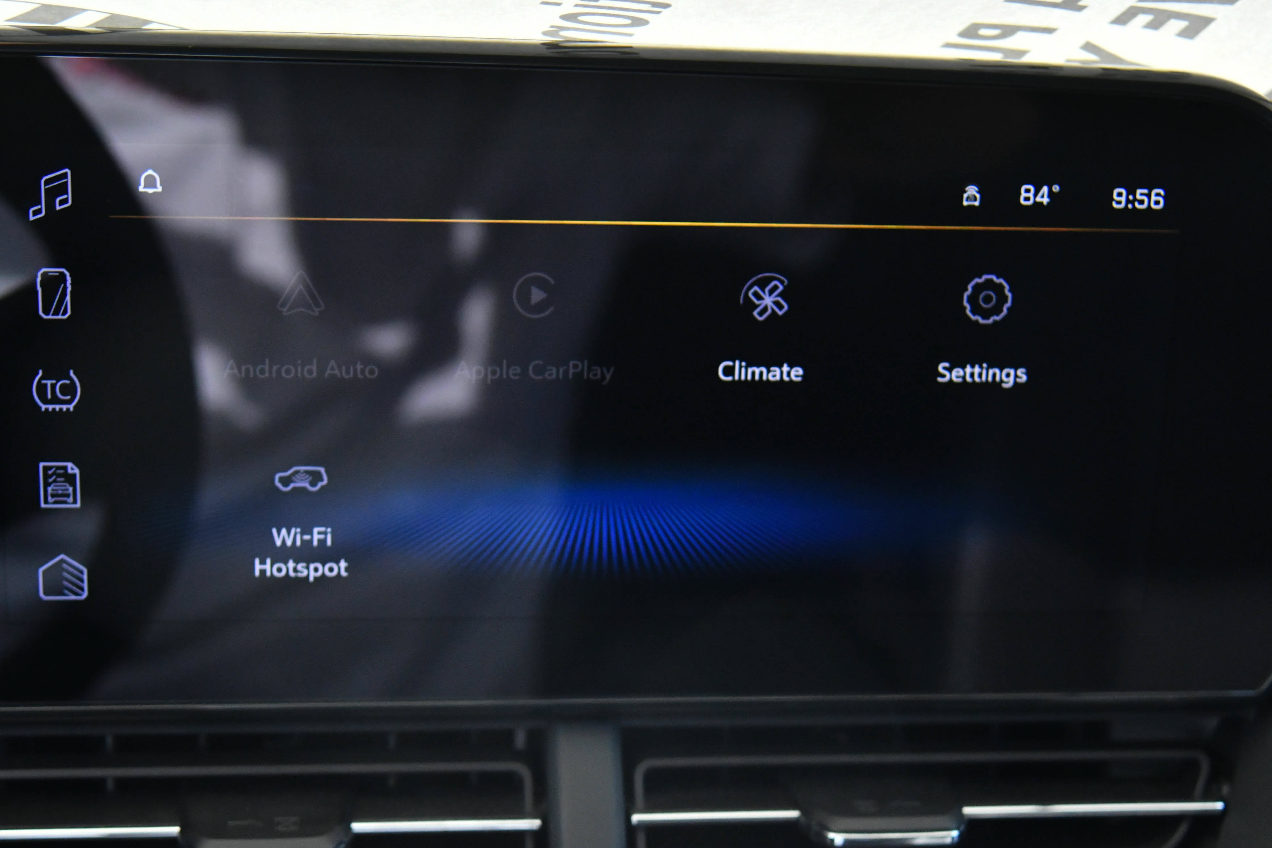 Used 2025 Chevrolet Trax LT FWD image 18