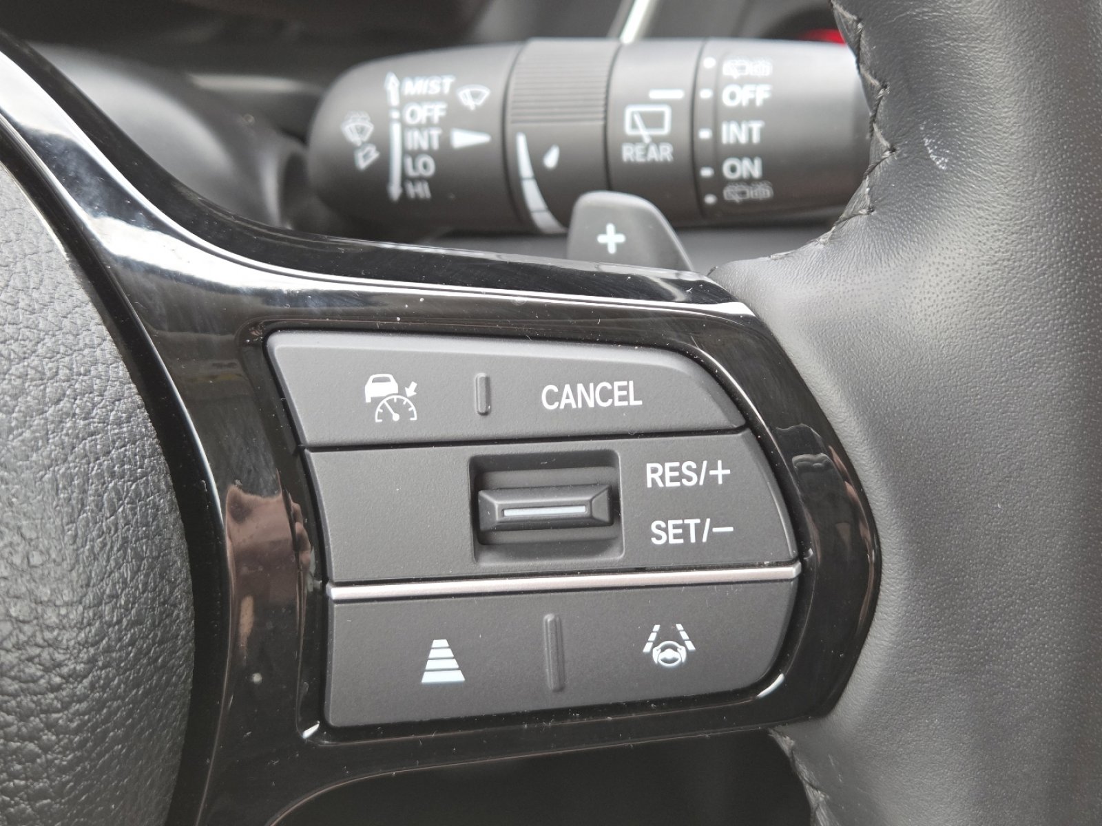 Used 2024 Honda Pilot Touring image 8