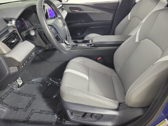 Certified 2025 Toyota Camry SE FWD image 19