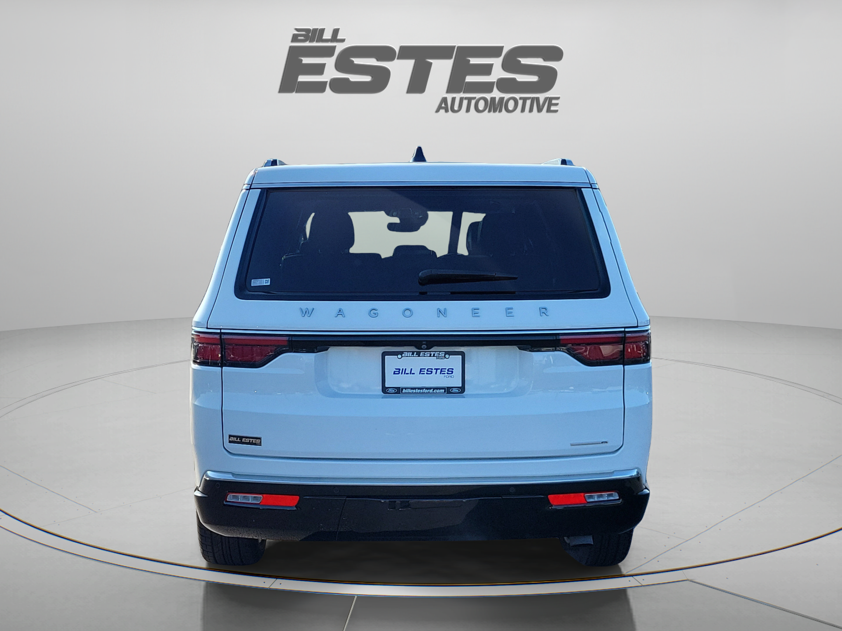 Used 2024 Jeep Wagoneer L Series III w/ Premium Group I AWD/4WD image 3