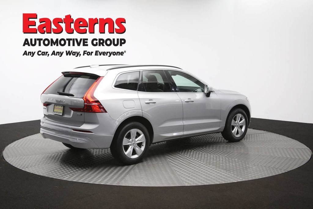 Used 2022 Volvo XC60 B5 Momentum AWD/4WD image 45