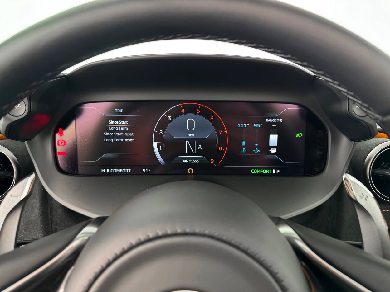 Used 2026 McLaren 750S Spider RWD image 18