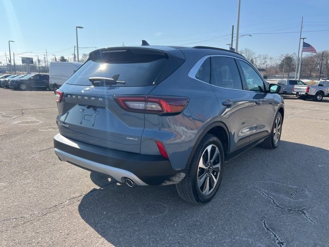 Certified 2024 Ford Escape Platinum image 4