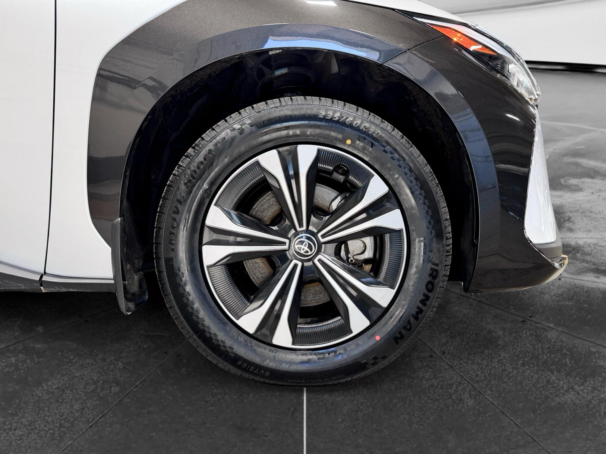 Used 2024 Toyota bZ4X FWD w/ Weather Package image 32