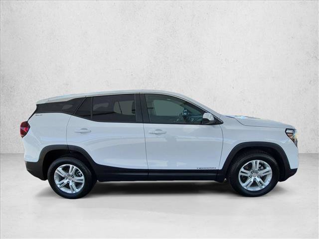 Used 2024 GMC Terrain SLE AWD/4WD image 4