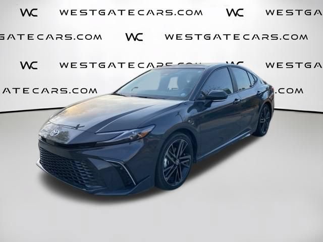 Used 2025 Toyota Camry XSE FWD image 1