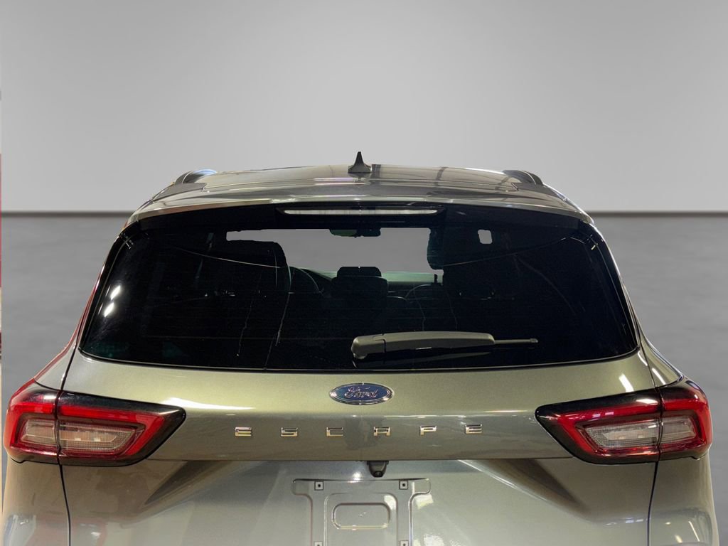Certified 2025 Ford Escape ST-Line image 8