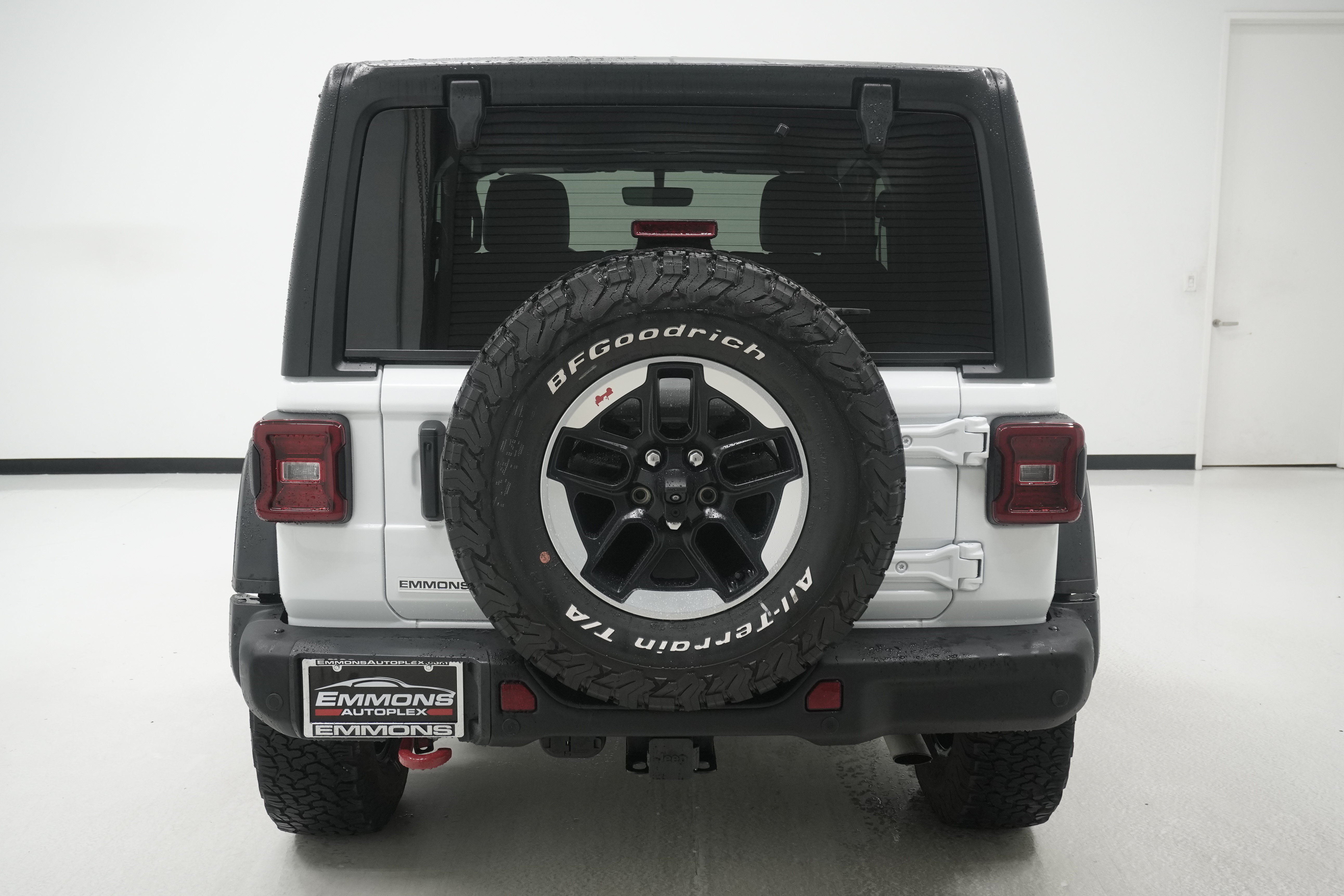 Used 2022 Jeep Wrangler Rubicon w/ Steel Bumper Group AWD/4WD image 5
